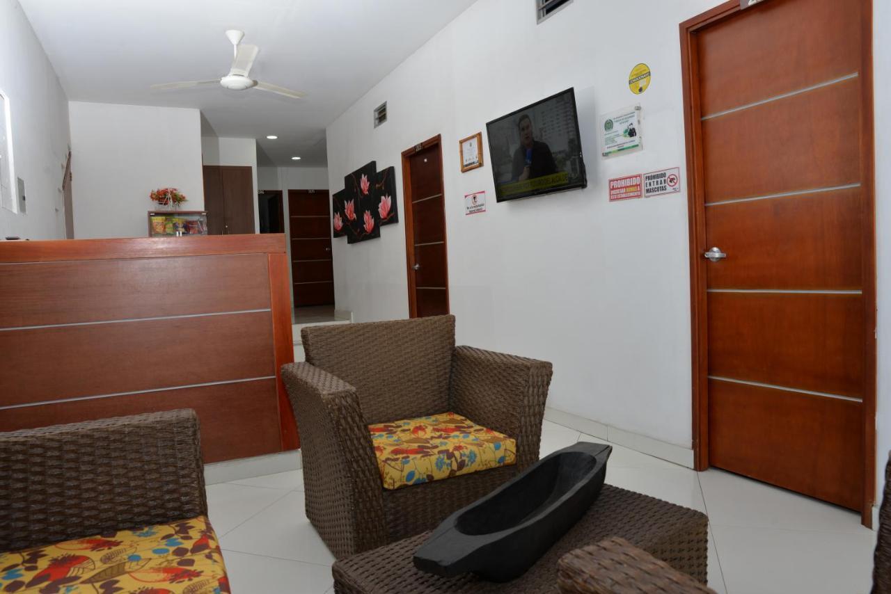 Hotel Canoa Inn Caucasia Esterno foto
