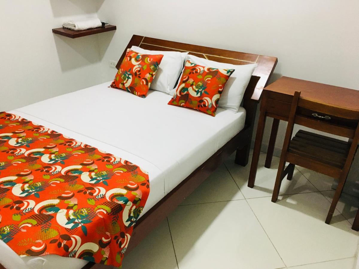 Hotel Canoa Inn Caucasia Esterno foto